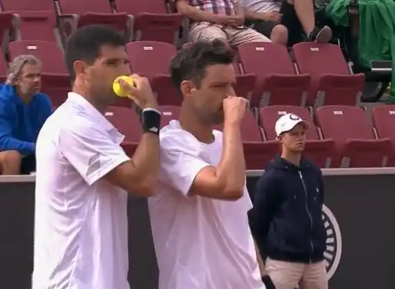 Bastad: Zeballos y Delbonis a la final
