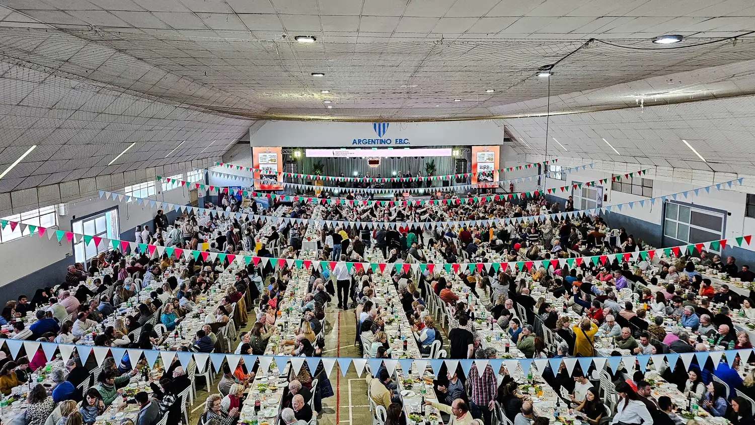 Más de 900 personas celebraron en Humberto Primo la 35° Fiesta de la Bagna Cauda - 1