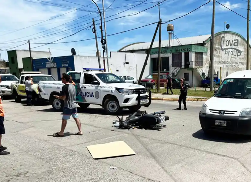 Dos motociclistas heridos debieron ser hospitalizados
