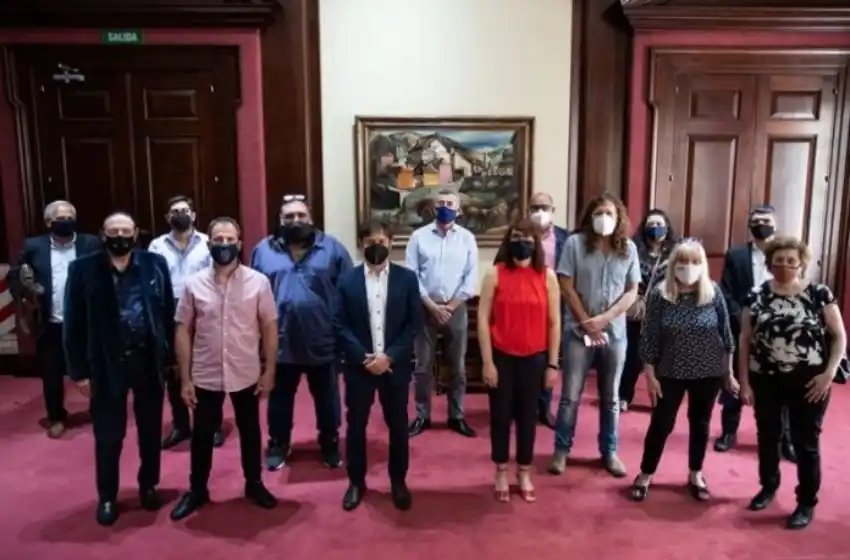 Inflación y salarios: Provincia recibe este martes a docentes y estatales en mesas de “monitoreo”