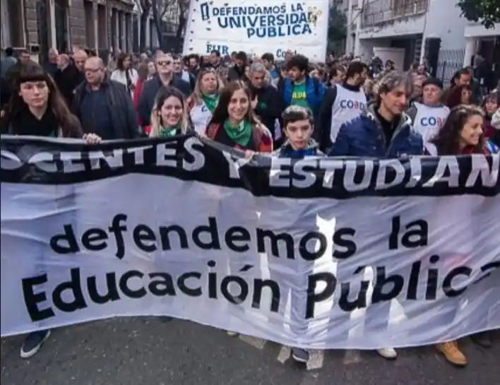 Docentes afirmaron que no darán clases extras por las cinco semanas de huelga