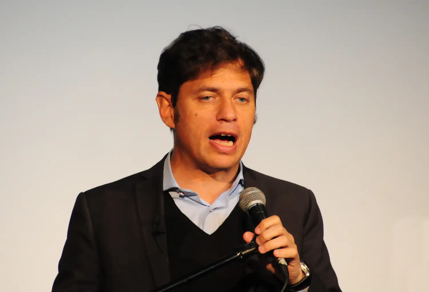 La Provincia saldrá al auxilio de los municipios para que paguen el bono anunciado por Massa