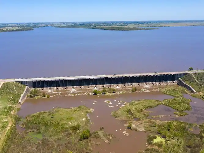 La Provincia refuerza los controles sobre obras hidráulicas irregulares y apunta a desarrollos privados
