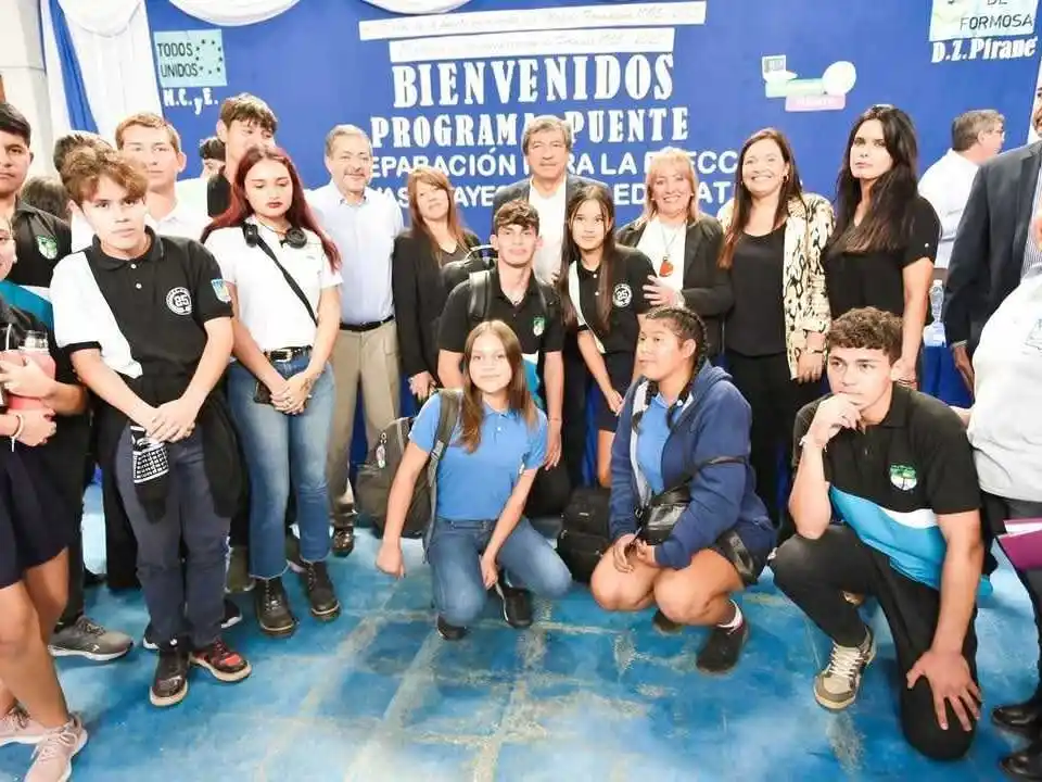 Se lanzó en Pirané el programa Puente 
2025 destinado a los estudiantes secundarios