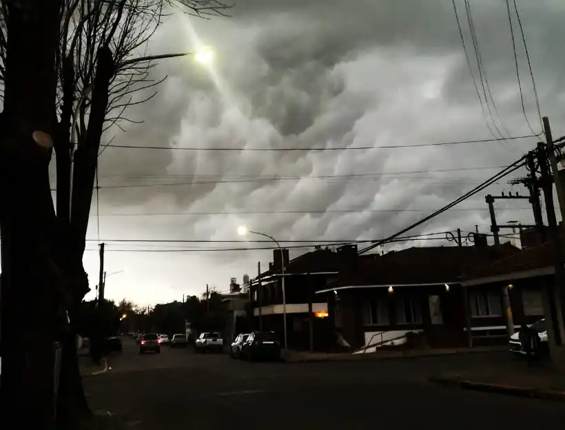 Llegó la lluvia a Necochea