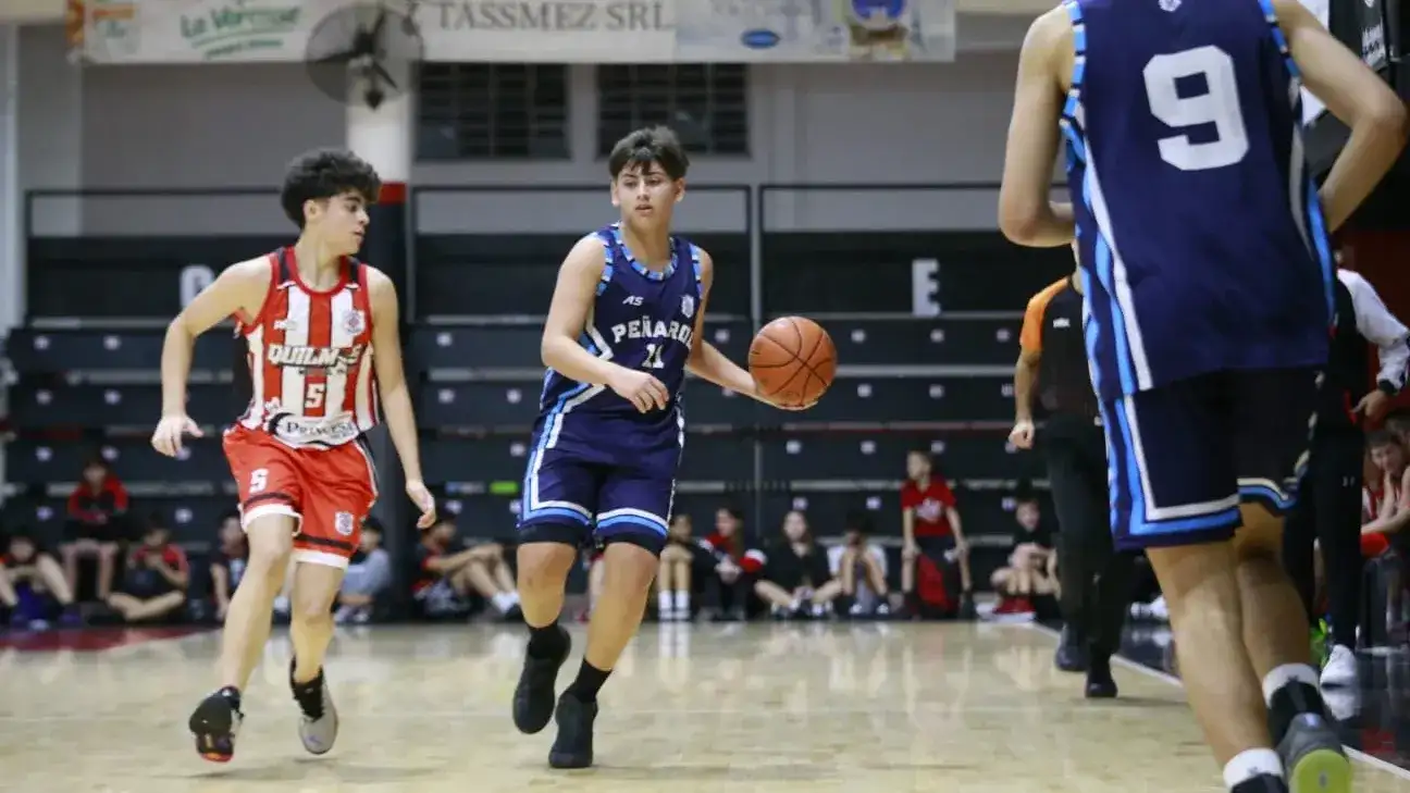 Benjamín Sueyro, de grandes apariciones en la U15 de Peñarol