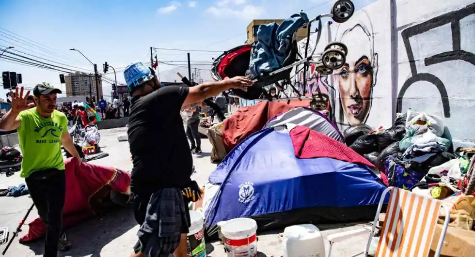 Piñera condena «brutal agresión» a migrantes venezolanos en Chile