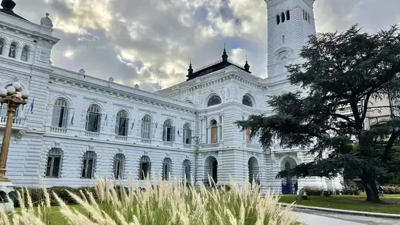 La PFA allanó la Municipalidad de La Plata y el operativo se concentró en las áreas de Contabilidad: ¿Qué pasó?