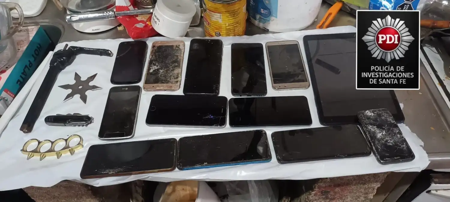 11 allanamientos en Frontera dejaron cuatro detenidos y el secuestro de armas y celulares - 1