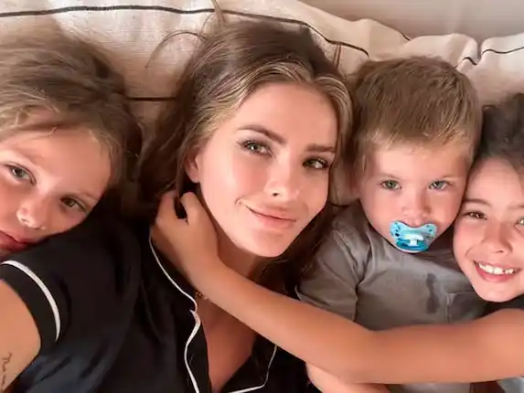 La China Suárez mostró el nuevo look de Rufina y sorprendió por el enorme parecido entre madre e hija