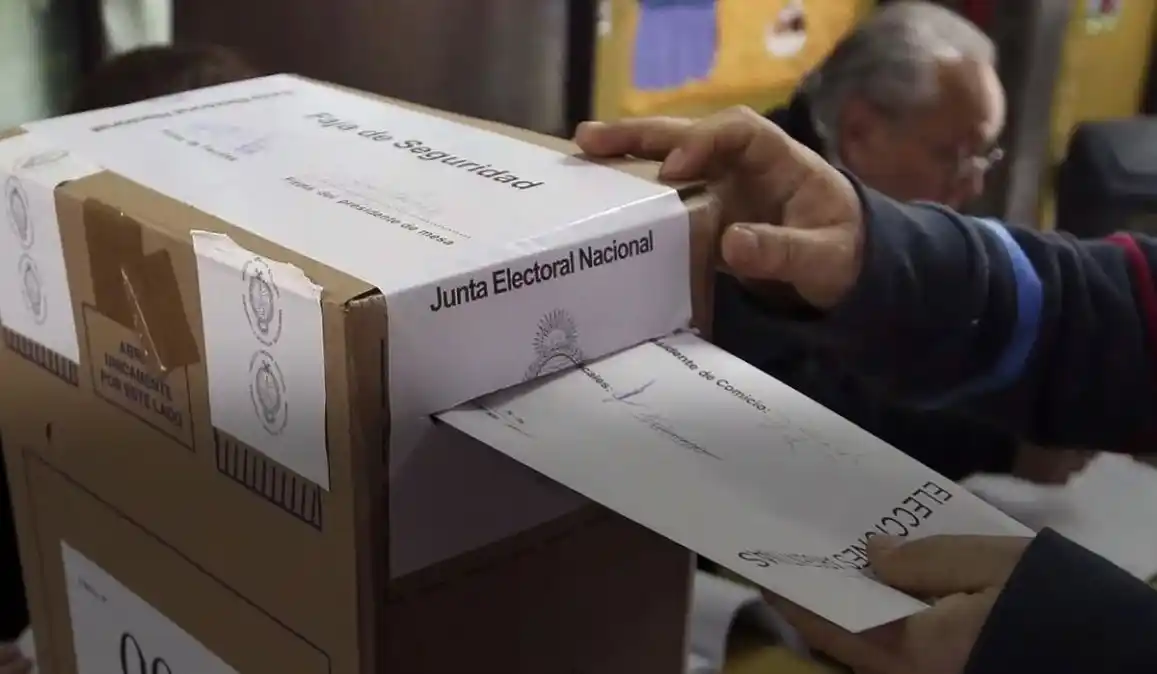 Veda electoral: Qué está prohibido hasta las 21 horas del domingo