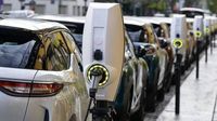 Se reglamentó el procedimiento para importar sin aranceles autos eléctricos e híbridos