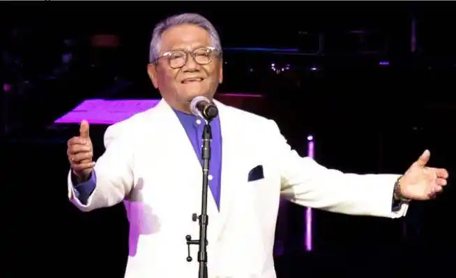 Comienza disputa por herencia de Manzanero