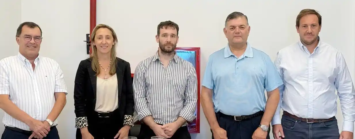 En representación del EMCONTUR se incorporó nuevo integrante al ente de desarrollo aerocomercial del aeropuerto