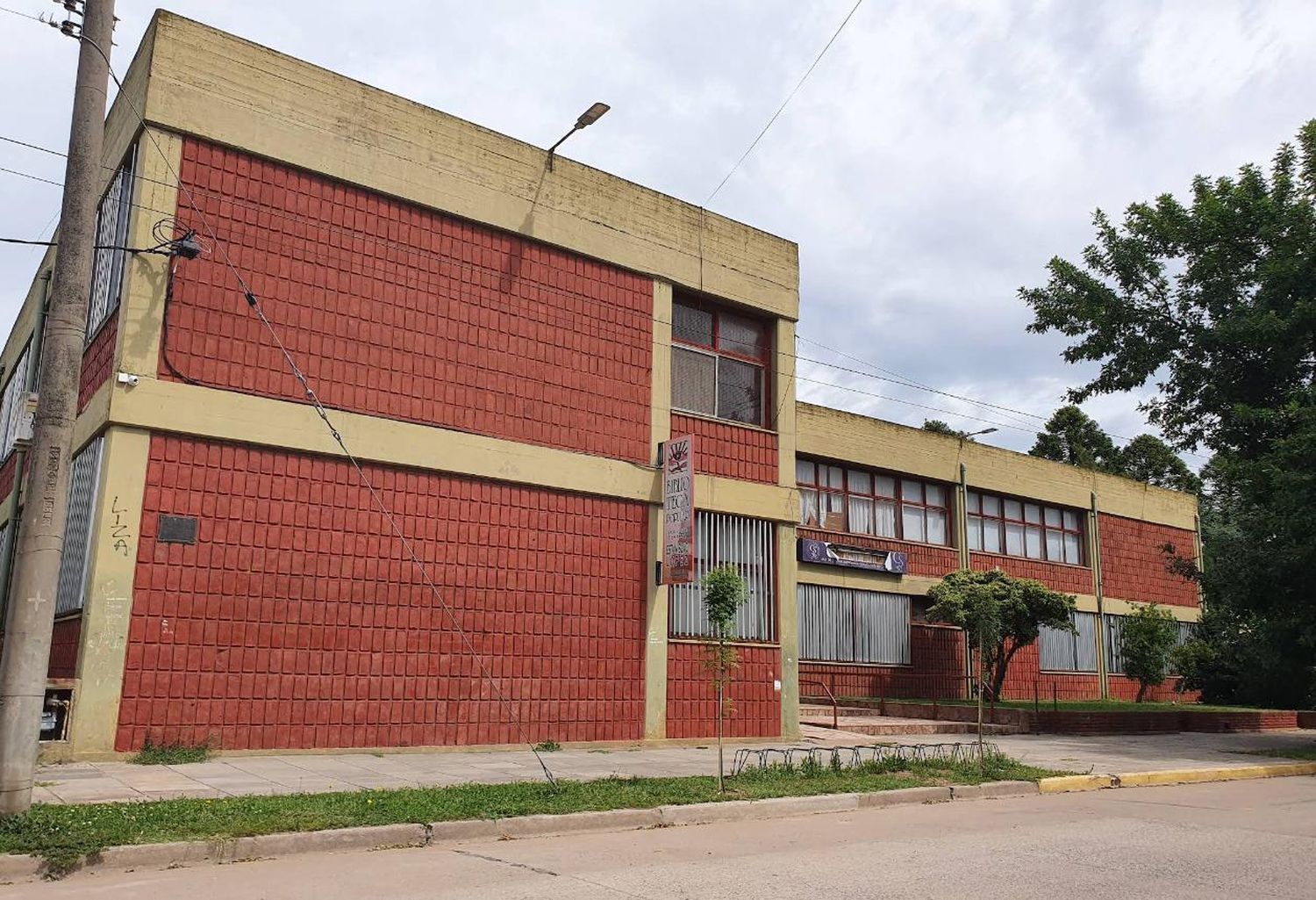 Escuela es la Superior N°50 de Rufino.