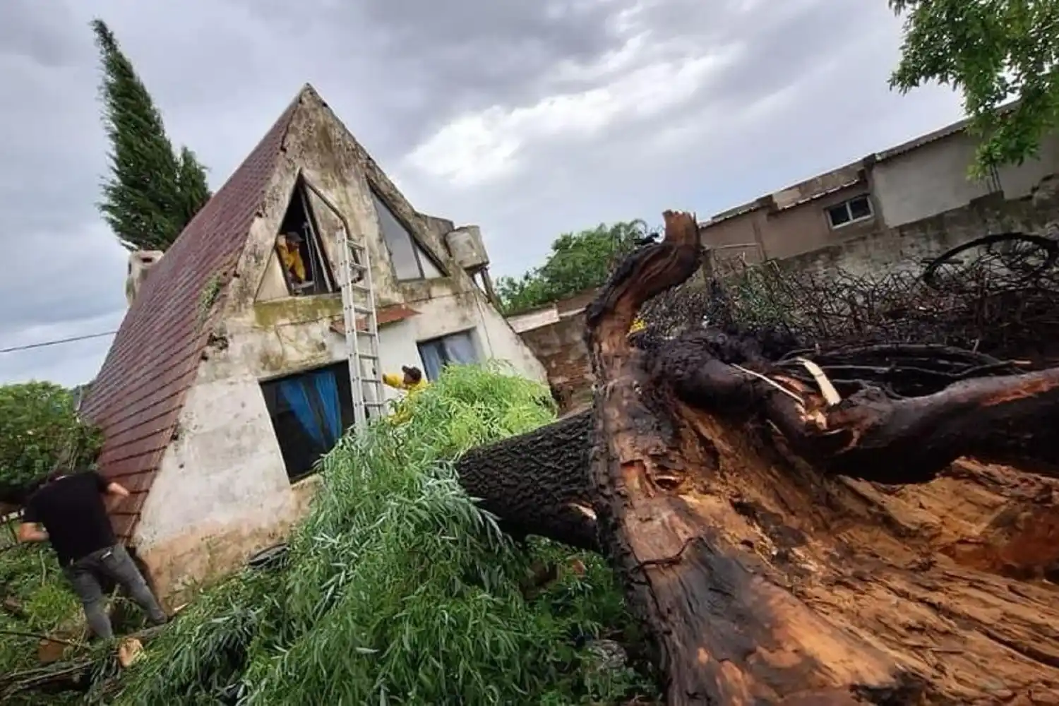La provincia trabaja con 30 localidades para paliar los efectos de las tormentas