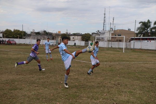 Juventud repartió triunfos y derrotas con Villa Dálmine