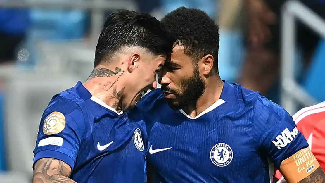 Enzo Fernández y Reece James serán titulares en Chelsea.