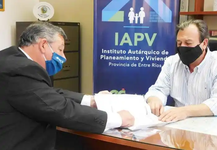 Con recursos  provinciales  reanudarán la construcción de viviendas en  El Pingo