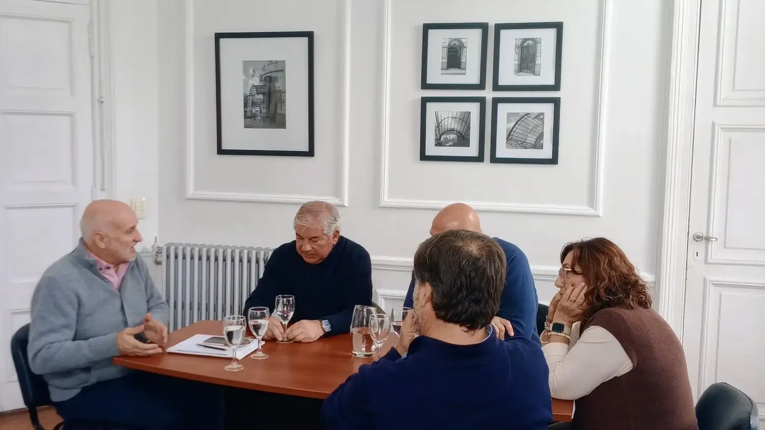 El rector Marcelo Aba recibió a las autoridades de la Cámara Empresaria de Tandil. Foto: Prensa Unicen.