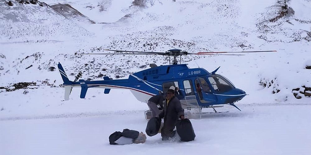 [Video] Impresionante operativo de asistencia en la Cordillera del Viento por parte de la Dirección de Aeronáutica de Neuquén