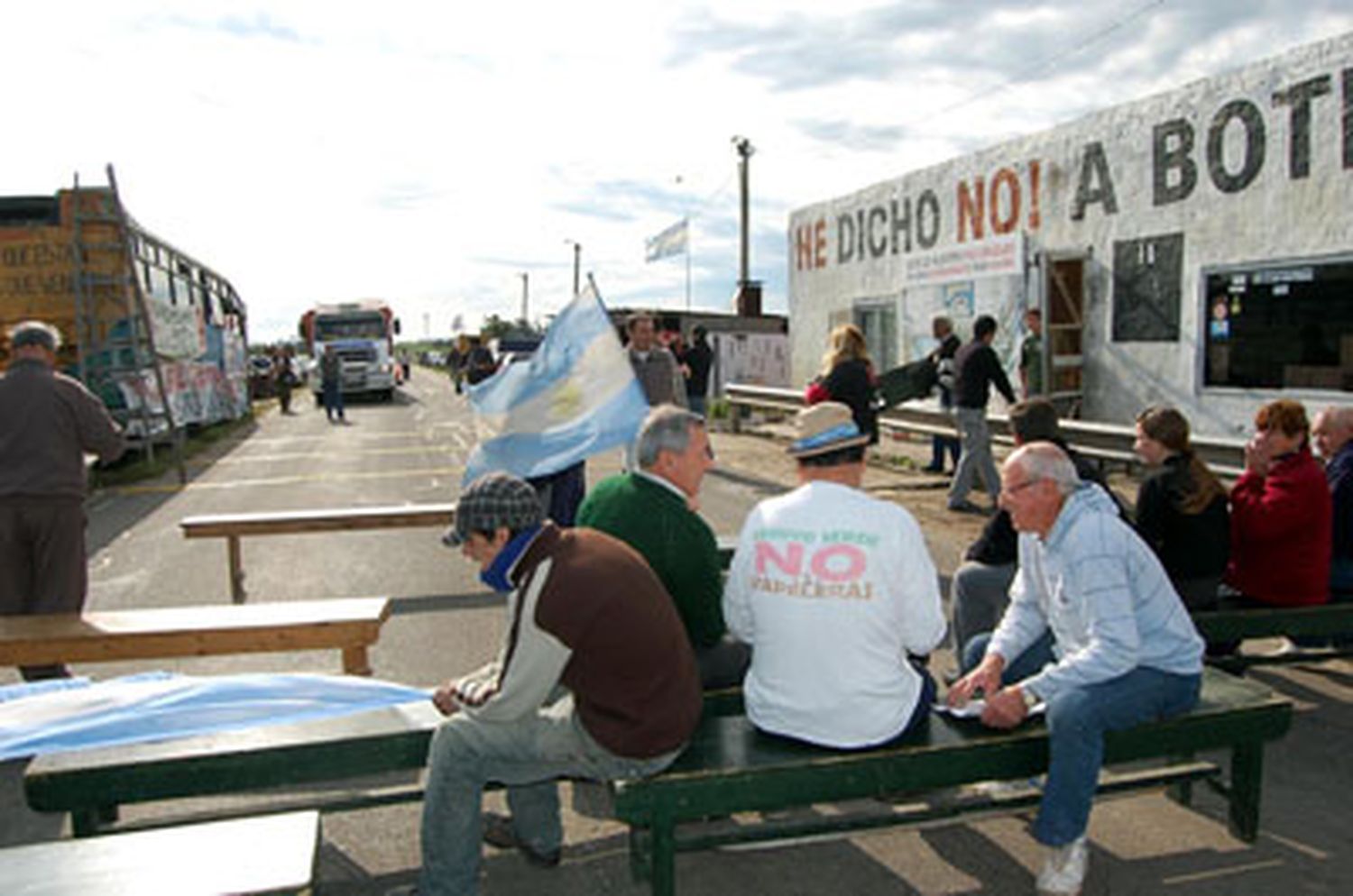 La Justicia sobreseyó a asambleístas por el corte de ruta, pero también procesa a otros por la muerte de Maulucci