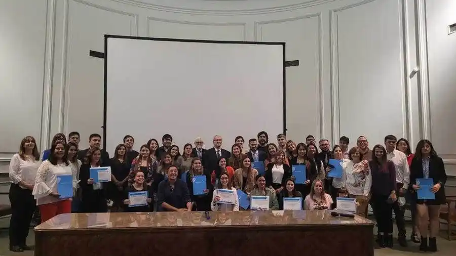 Residente del HAC, diplomada en
procuración y trasplante de órganos