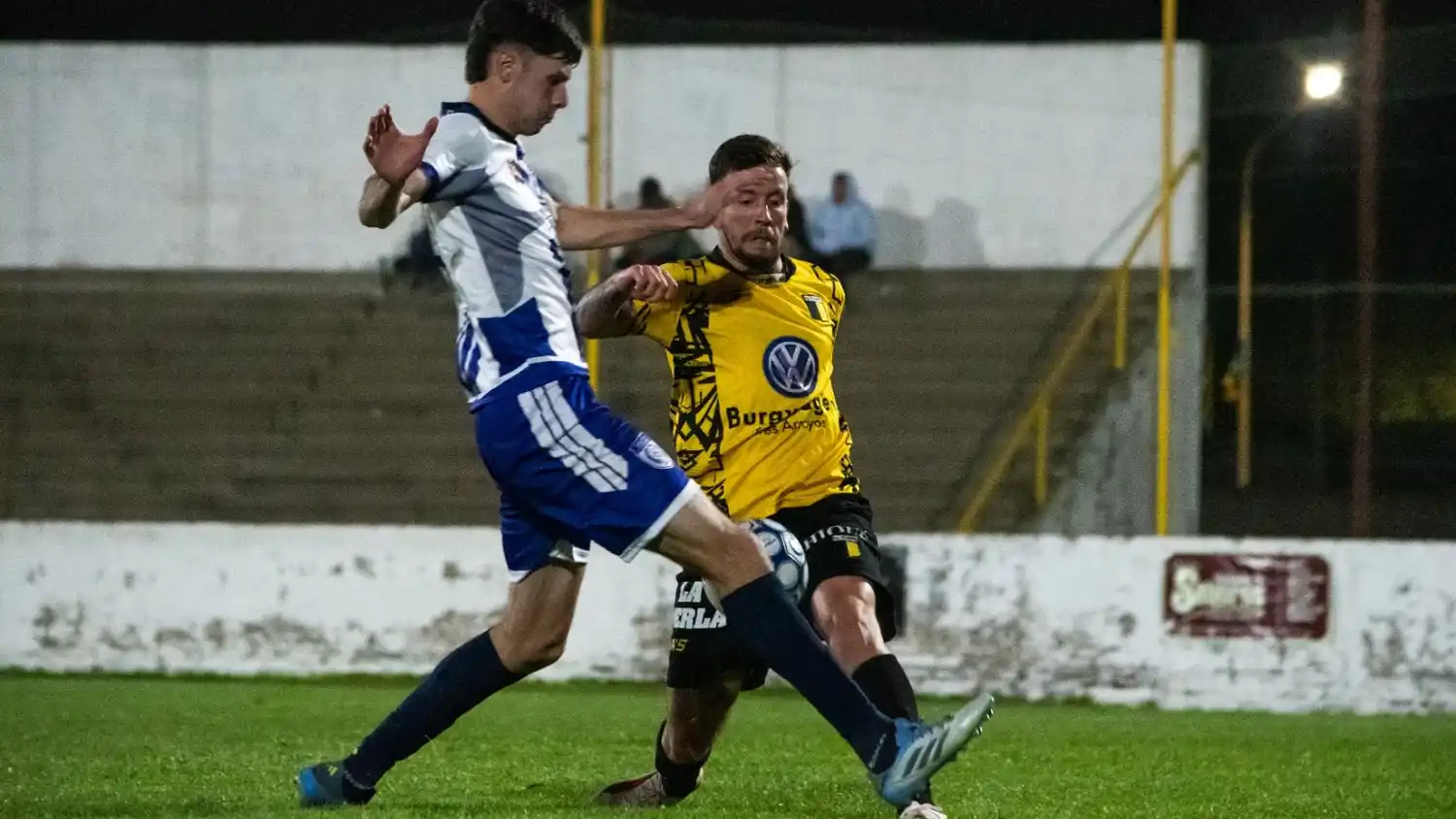 FOTO AGOSTINA ALONSO / LA VOZ DEL PUEBLO Grupo fue goleado en Tres Arroyos.