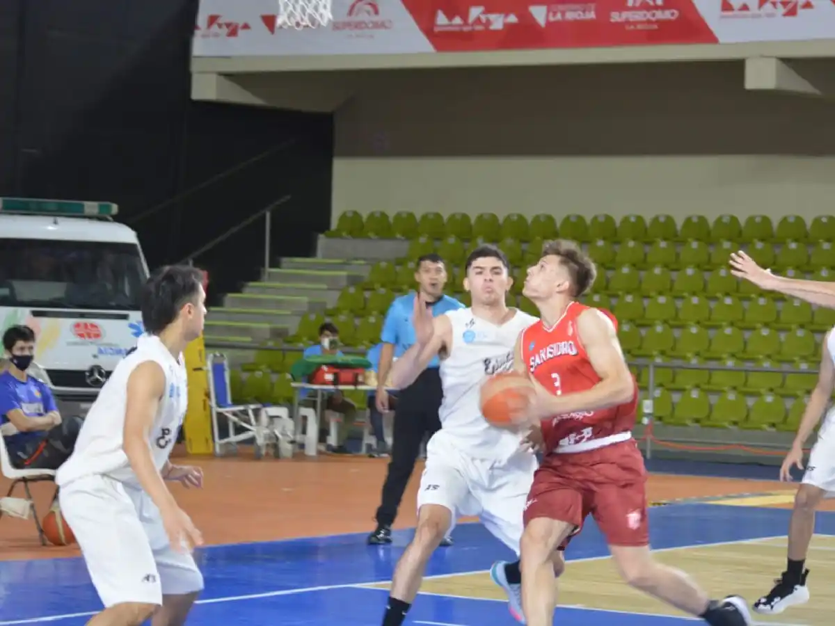 Pudo levantar cabeza