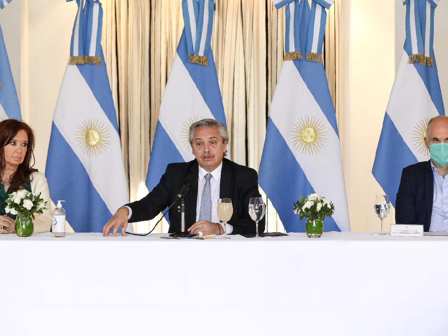 Argentina pidió 3 años de gracia y quita de capital e intereses