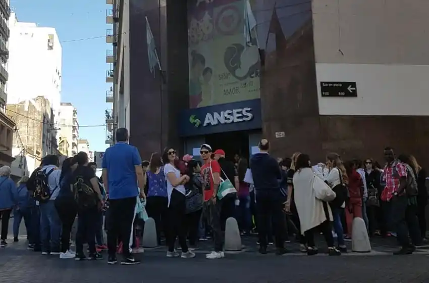 Sin atención en el Anses por falta de sistema tras un corte de luz  