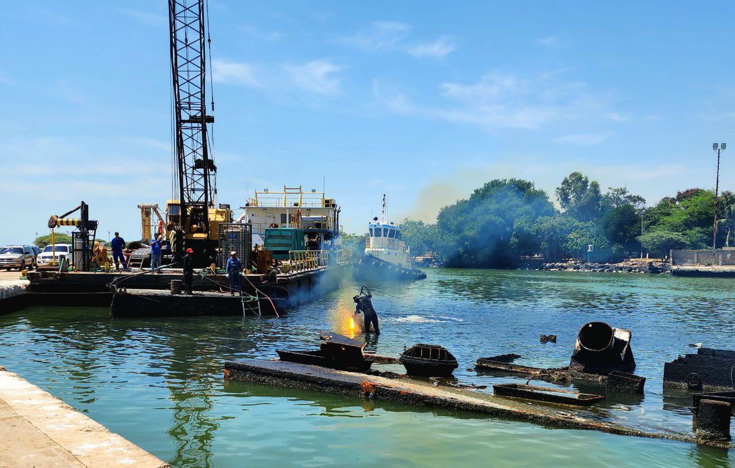 ASÍ VA el saneamiento del Lago de Maracaibo: recogen 28 MIL toneladas de desechos