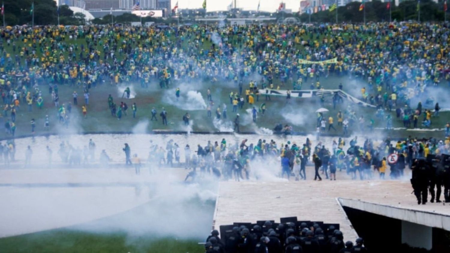 Seguidores de Bolsonaro invadieron el Congreso, el Palacio presidencial y la Corte en Brasilia