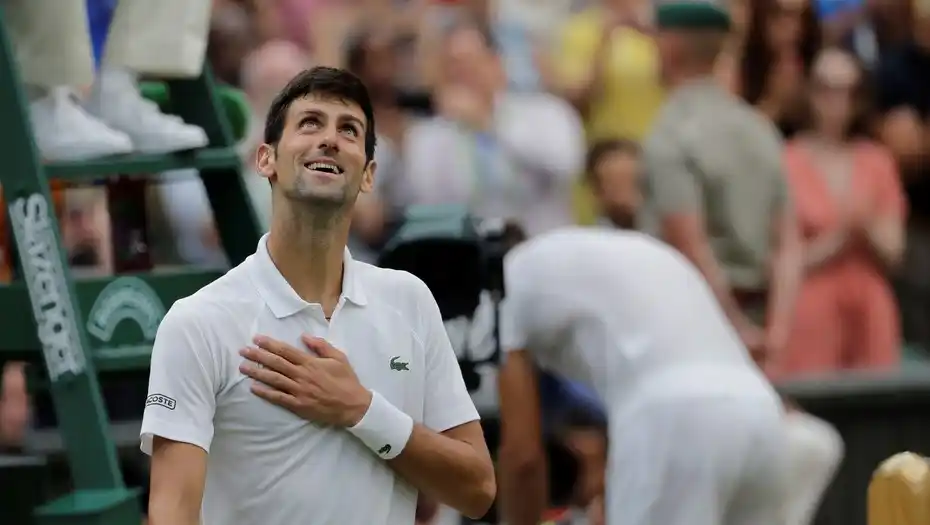 Djokovic le ganó un partidazo a Nadal y vuelve a la final de Wimbledon