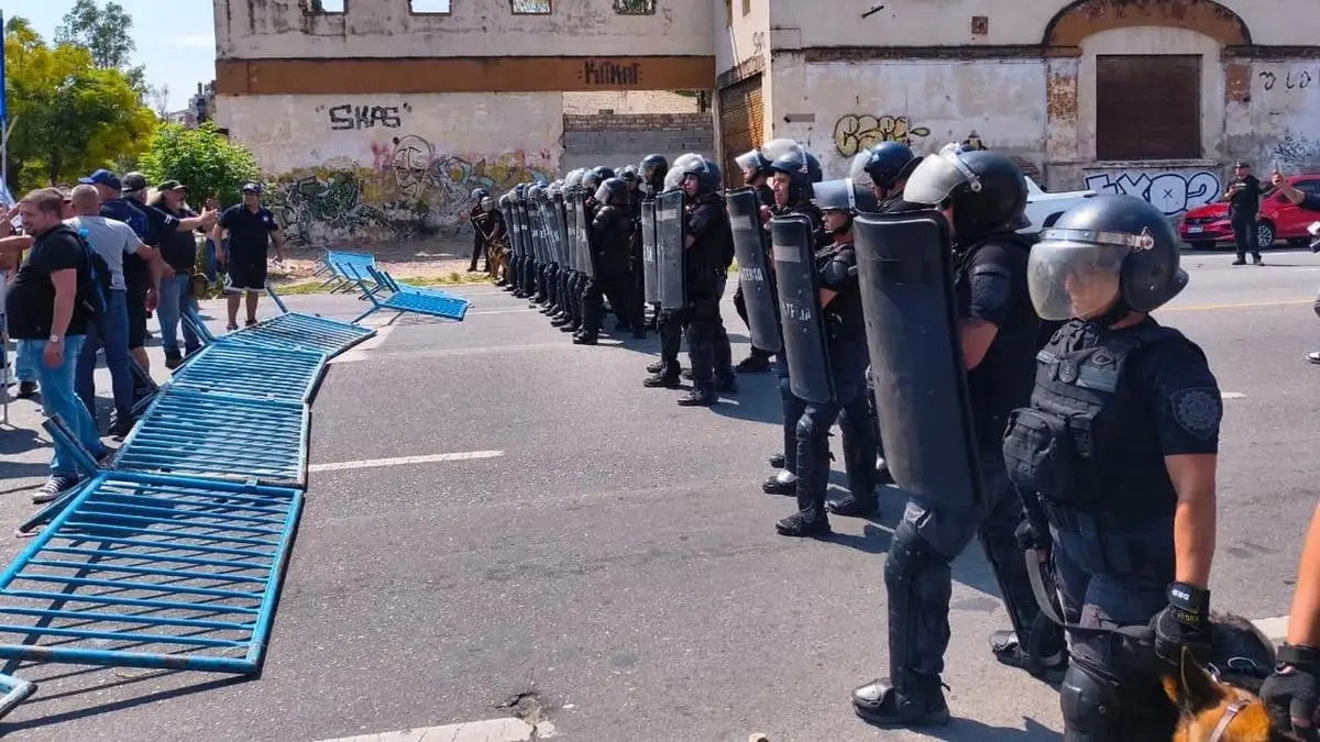 Protestas sindicales paralizaron la ciudad de Córdoba. (Foto: Cardena 3)