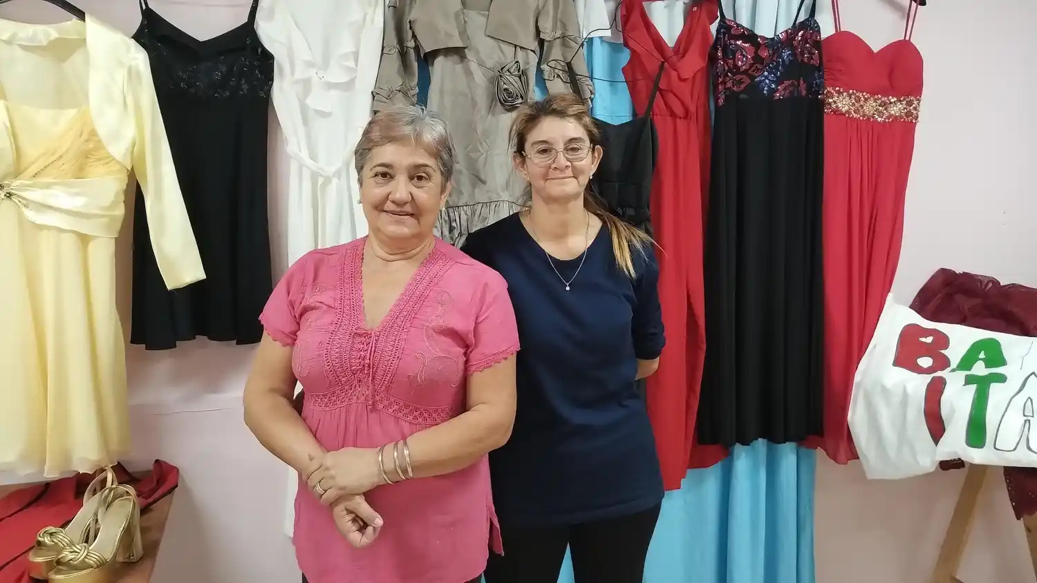 ropero solidario barrio italia rafaela - 1