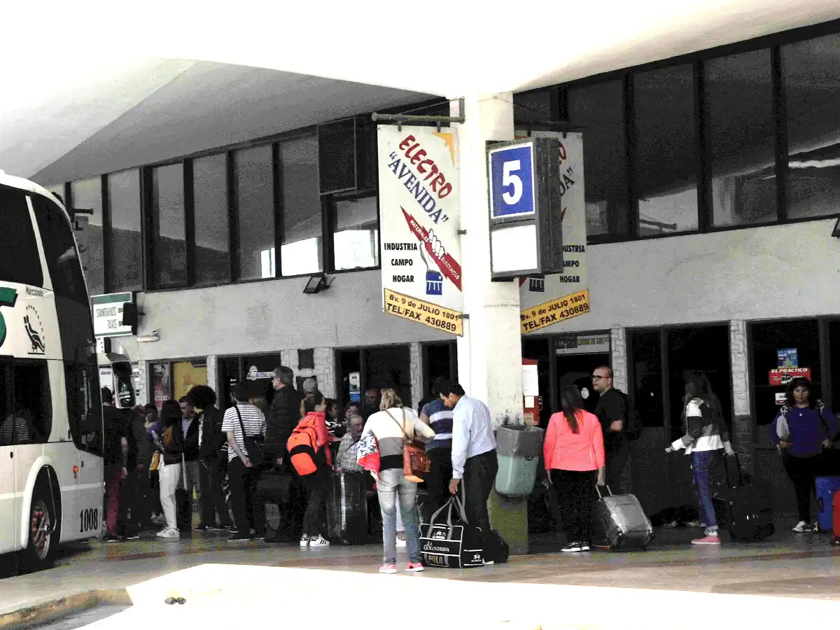 Anuncian descuentos del 30% en los pasajes de ómnibus de larga distancia para junio