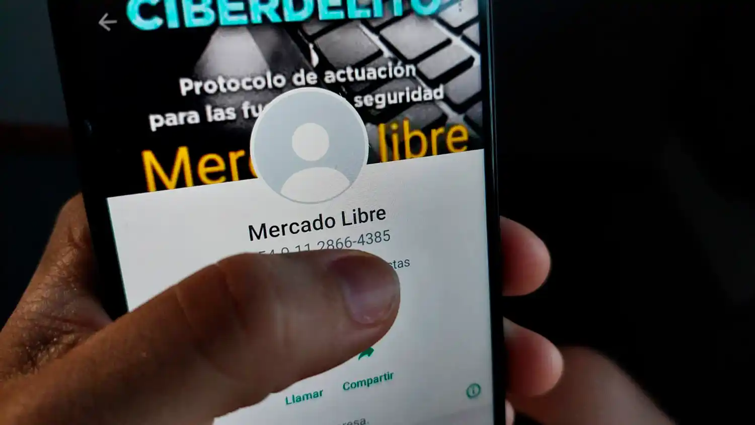 Cuidado: llaman por un falso “envío retenido de Mercado Libre” para estafar