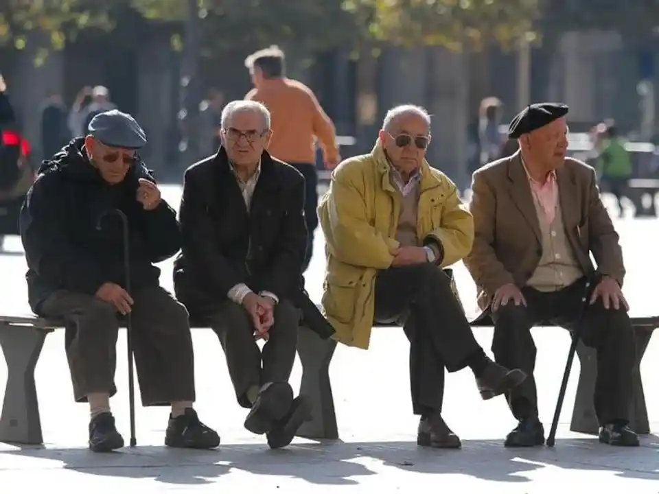 Calendario ANSES agosto: comienzan los pagos para jubilados que superan la mínima