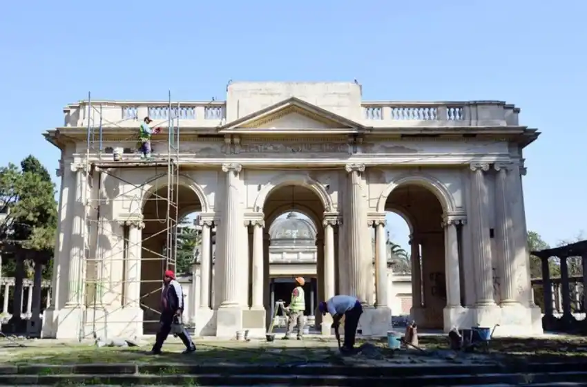 Nueva polémica en La Plata entre la Provincia y el Municipio por la administración de un teatro