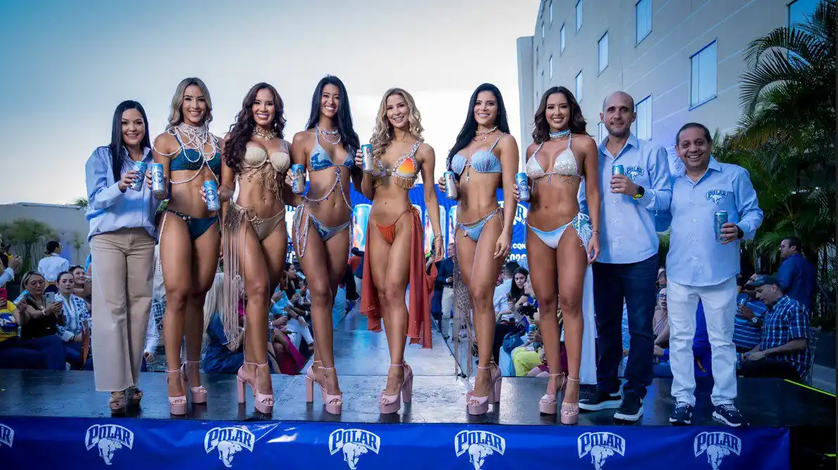 Las chicas Polar están al alcance de la mano (fotos y videos)