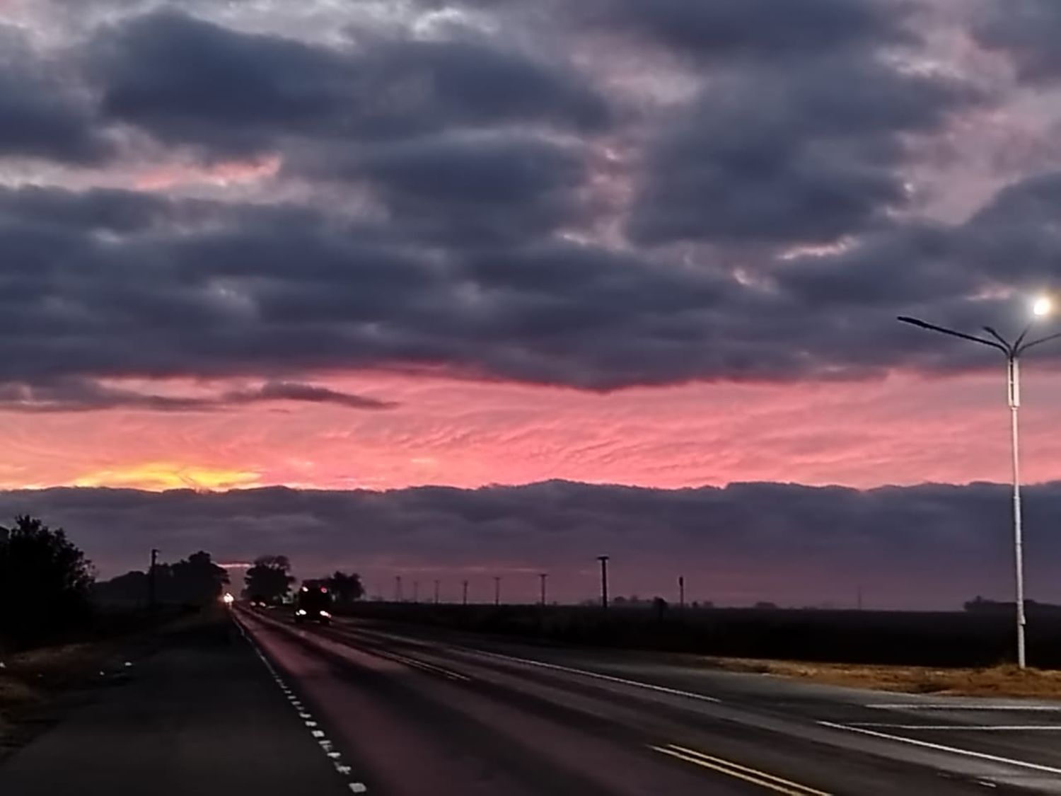 Cielo nublado y neblina en la mañana del sábado en el sur santafesino.