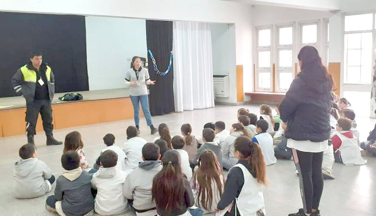 Charla. De personal de Seguridad Ciudadana en la escuela Nº 1