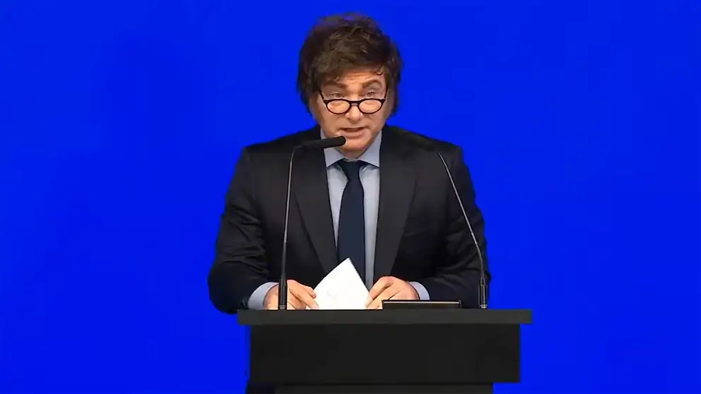 Se trata de la primera denuncia penal que recibe en la Justicia el mandatario nacional, aunque se espera que lleguen más.
