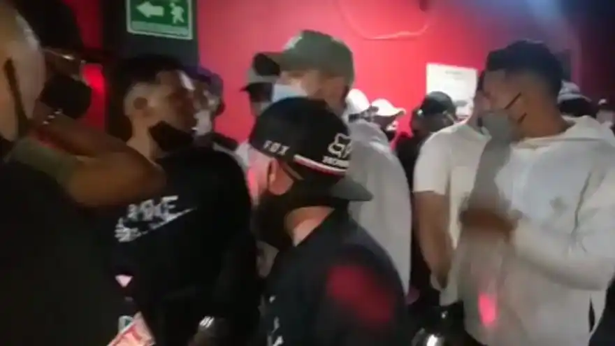 Colombia expulsa a 65 venezolanos por fiesta clandestina