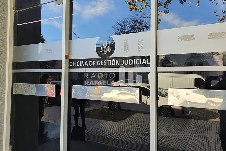 Abusó a la nieta de su pareja y la amenazó con echar a su familia de la casa: estará 11 años en prisión