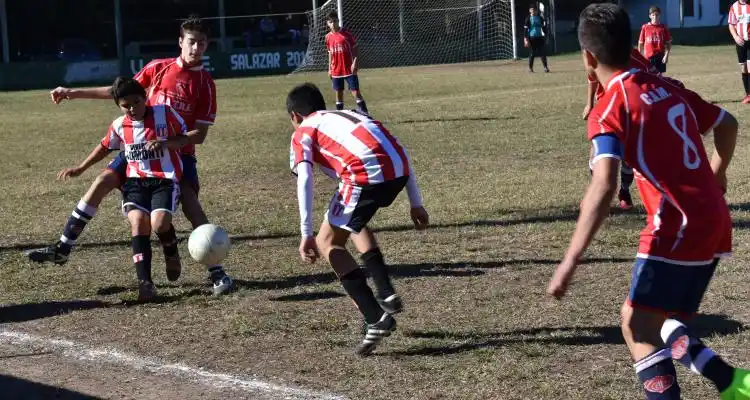 La quinta de Mitre se quedó con el clásico y jugará la final
