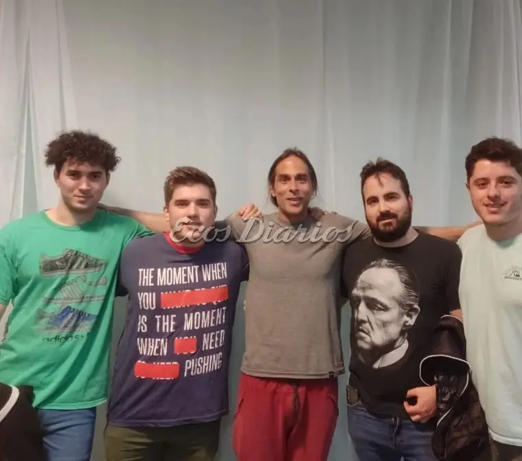 De izquierda a derecha. Merlín Gabrielli, Facundo Foss Osma, Rolando Gabrielli, Leonardo Tristán y Agustín Galante.