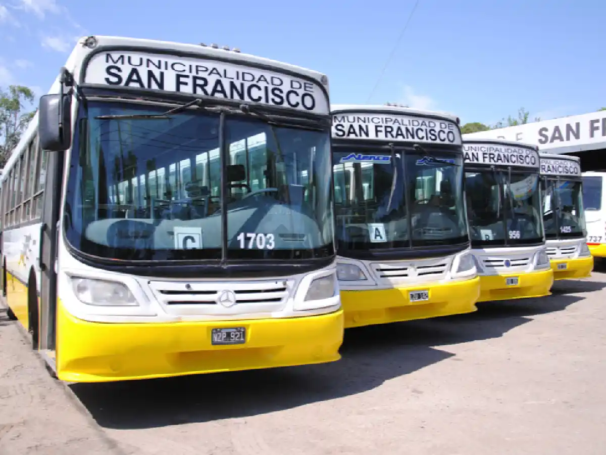 El servicio de transporte de pasajeros ya cuenta con cuatro colectivos más modernos