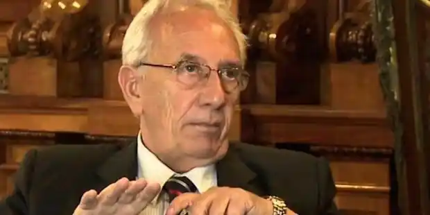 Recalde: "Pongo las manos en el fuego por Cristina"